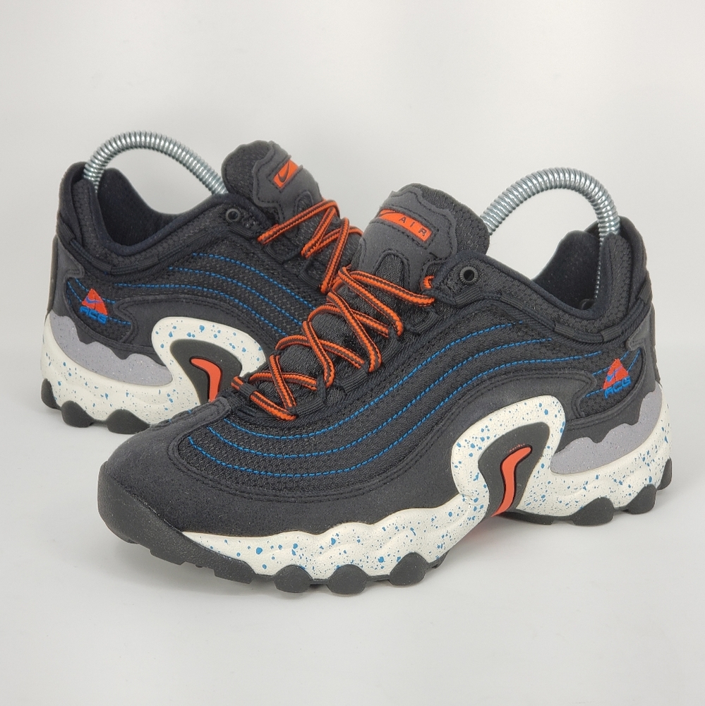 Nike ACG Air Skarn 'Habanero Red' GS Size 4 or Womens 5.5, Style - CD2189 001